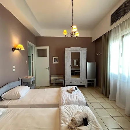Hotel Tinion 3*