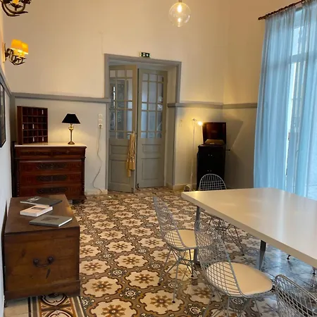 Tinion Hotel